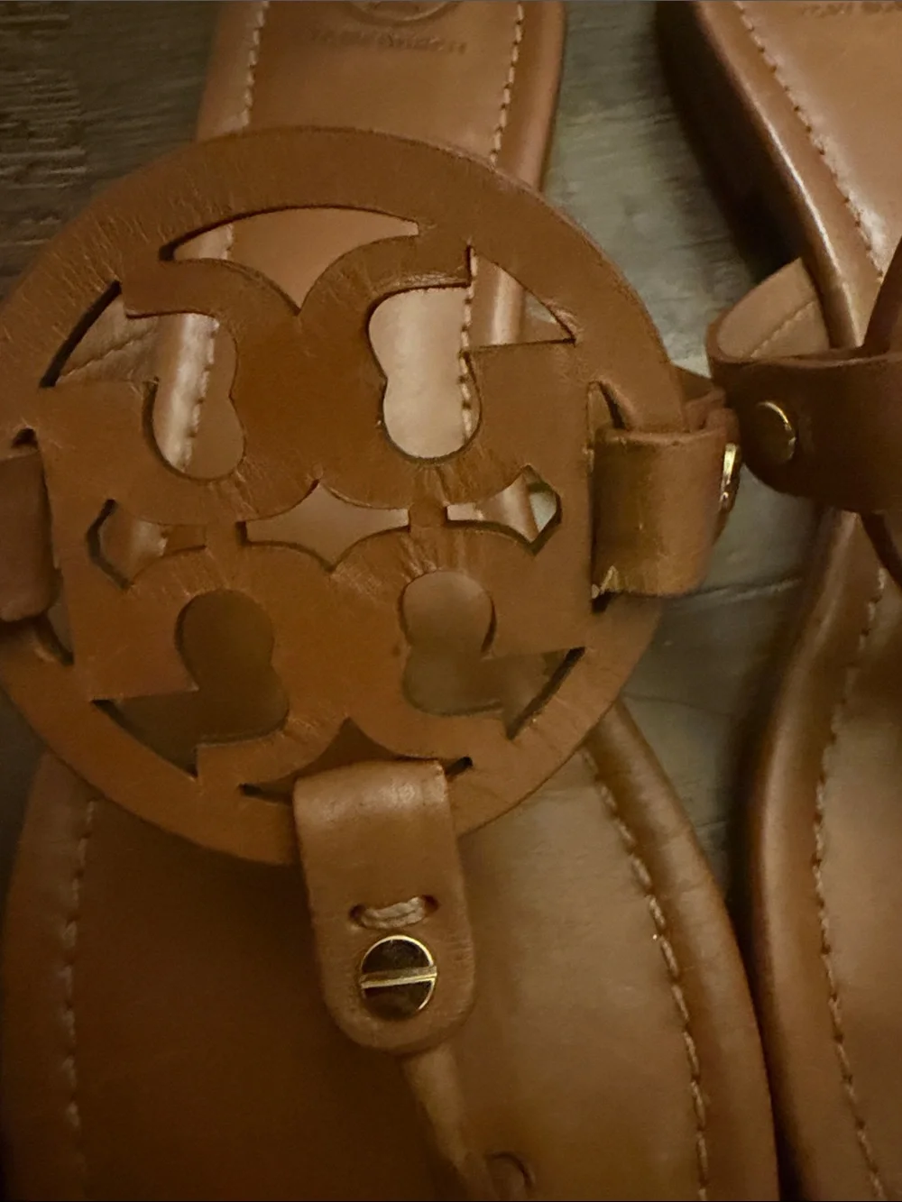 Tory Burch Tan Leather Logo Thong Sandals - Picture 2 of 6